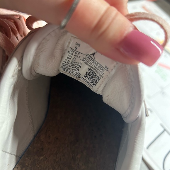 pink nike platform sneakers - Picture 4 of 5